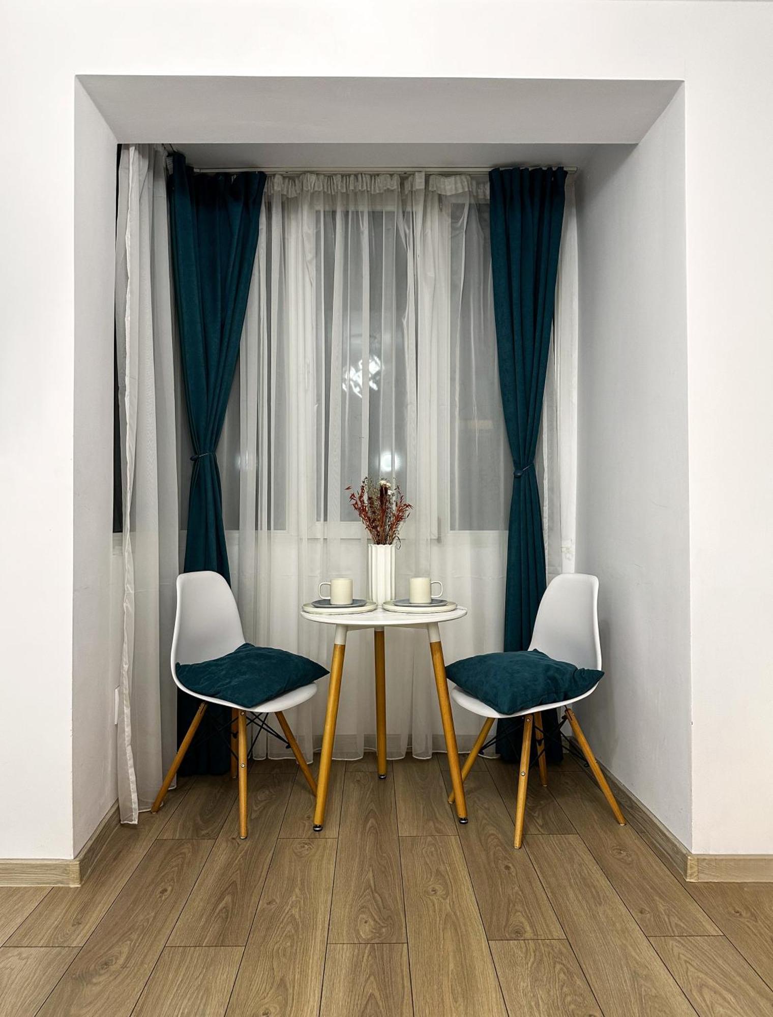 Superior One Bedroom Apartment Unirii Square ブカレスト エクステリア 写真
