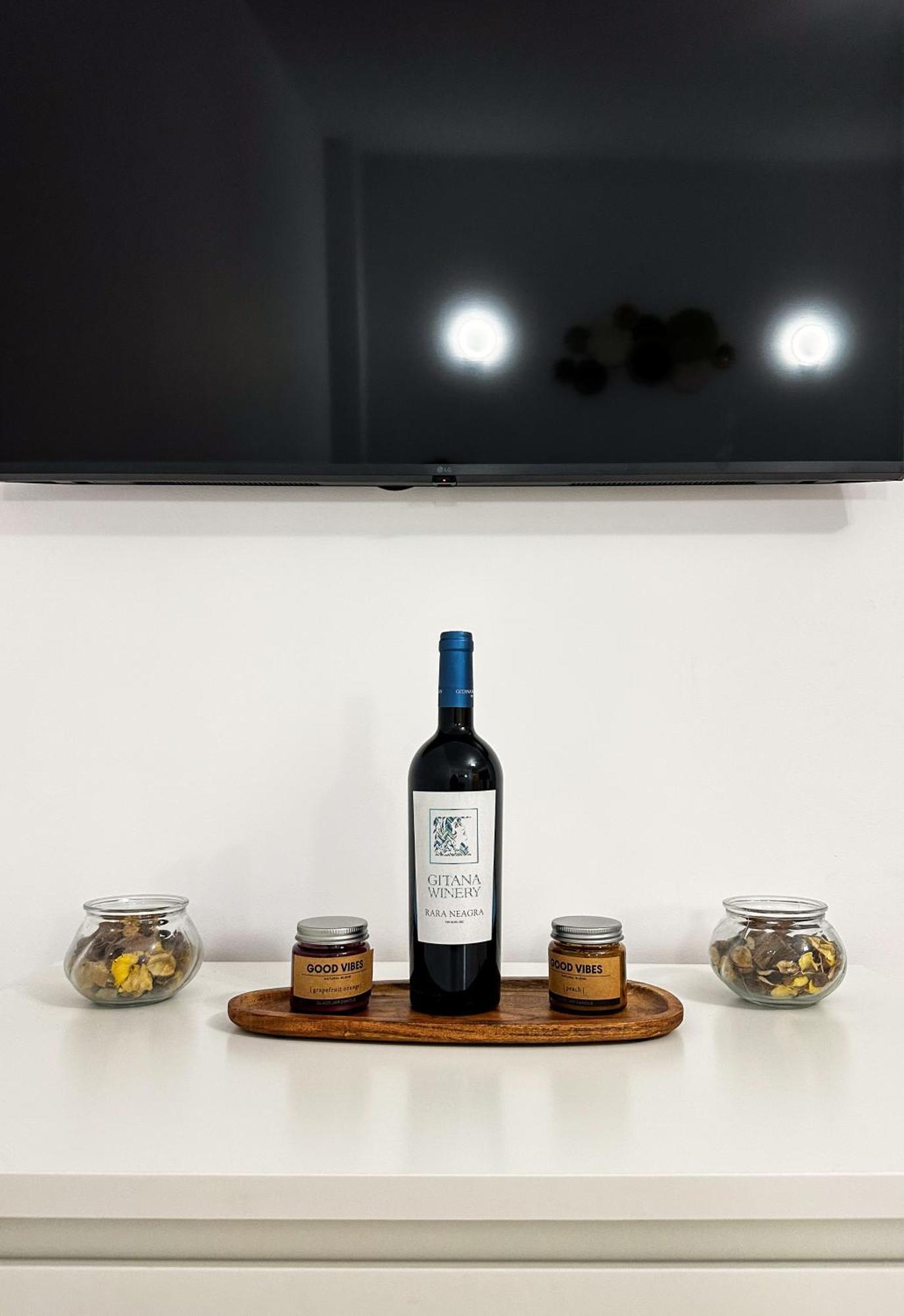 Superior One Bedroom Apartment Unirii Square ブカレスト エクステリア 写真
